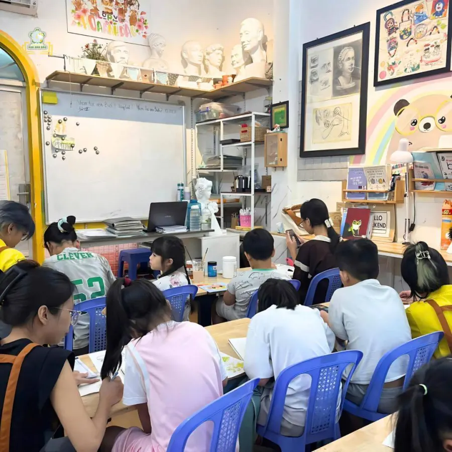 Trung tâm Mỹ Thuật Hoa Anh Đào