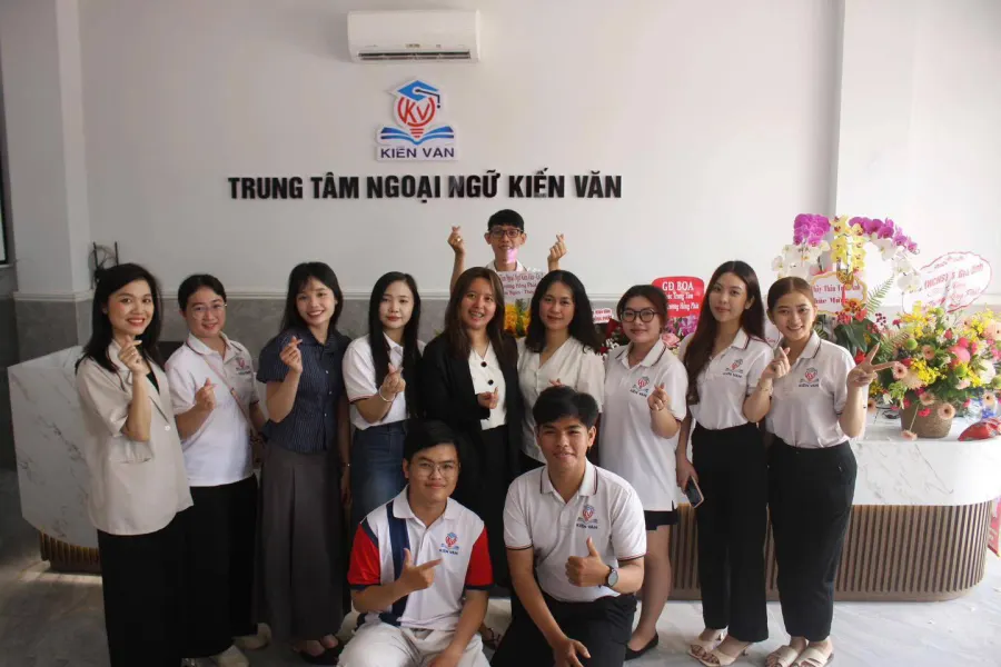 Trung tâm Ngoại Ngữ Kiến Văn - Tân Khánh