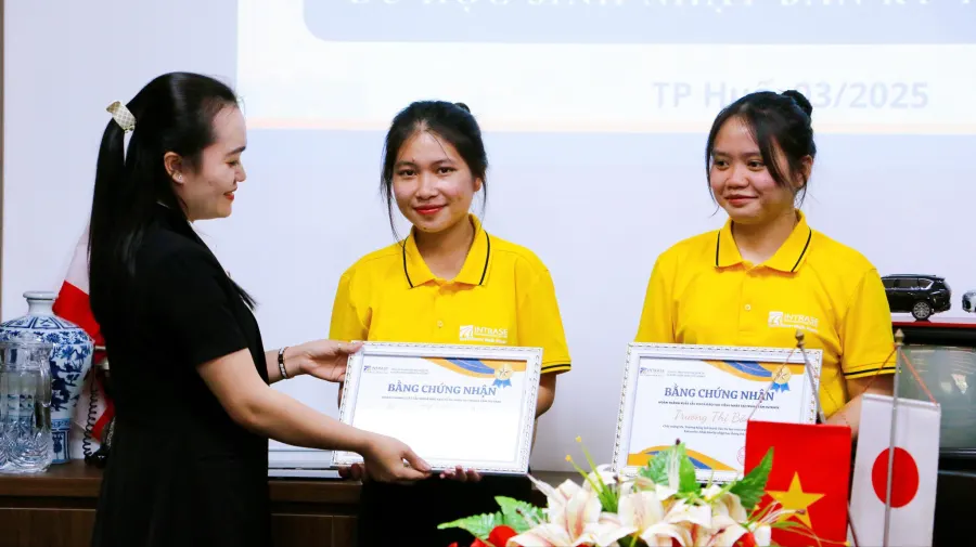 Trung tâm Du học Intrase