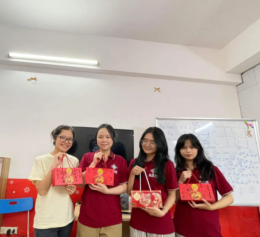 Lớp Anh Ngữ Cô Trâm - Ms.Tram's English Class