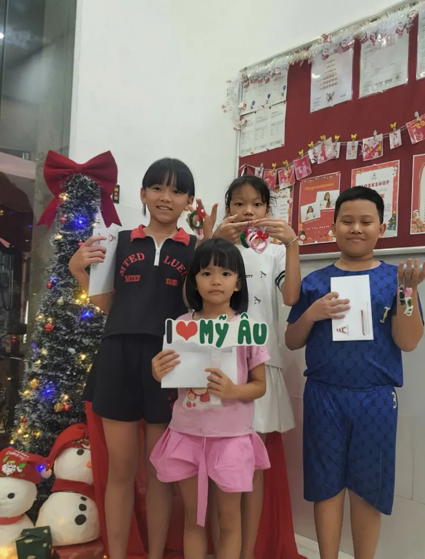 Trung tâm Ngoại Ngữ Mỹ Âu AEC