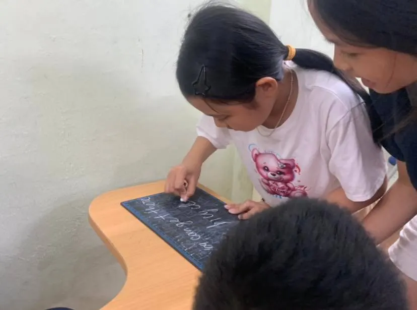 Trung tâm Ngoại ngữ Đại Dương Xanh