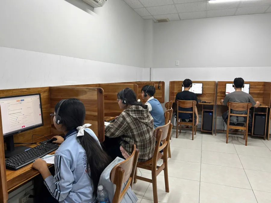 Trung tâm Ngoại ngữ Anh Việt 2