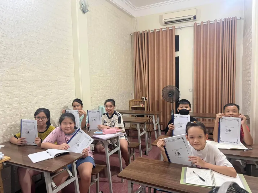 Lớp Tiếng Anh Ms. Quỳnh Mai