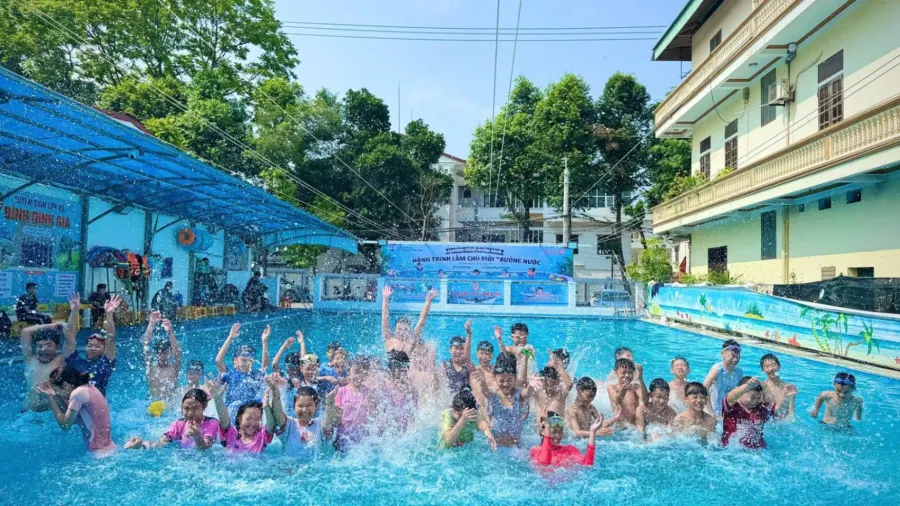 Câu lạc bộ Dạy bơi 10.10 Việt Trì