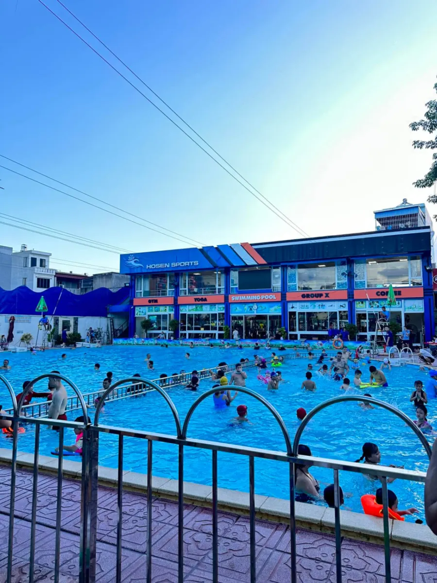 Câu lạc bộ Dạy bơi Hồ Sen