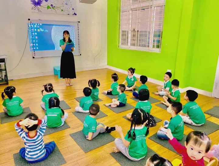 Trường mầm non CLC Sao Kim Cương Diamond Star - Nguyễn Sơn, Long Biên