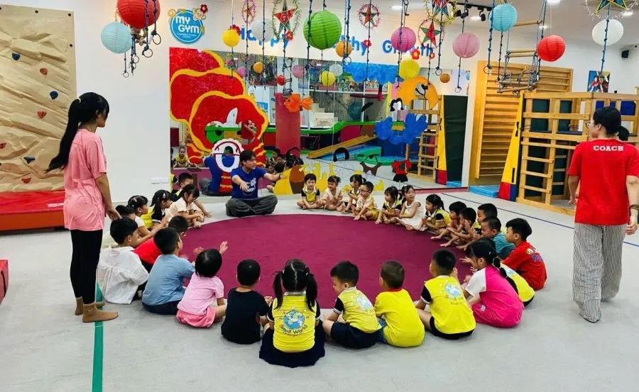Trường mầm non Song ngữ Small World
