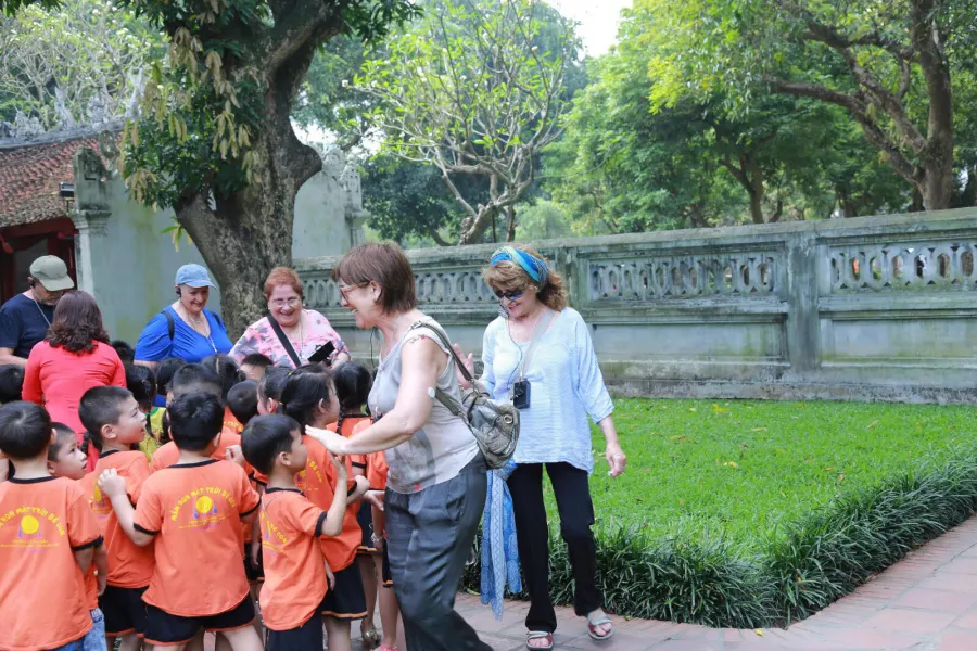 Trường Mầm Non Mặt trời Bé Con (Little Sun) - 148 Lê Trọng Tấn