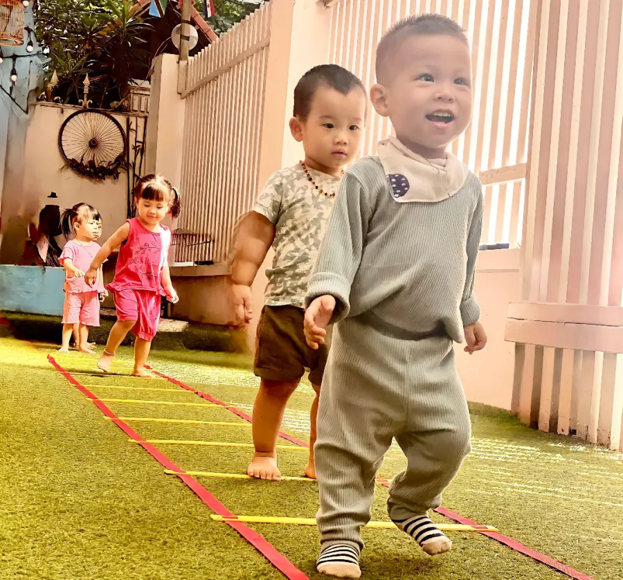 Trường mầm non Lá Phong Đỏ (Maple Leaf Academy)