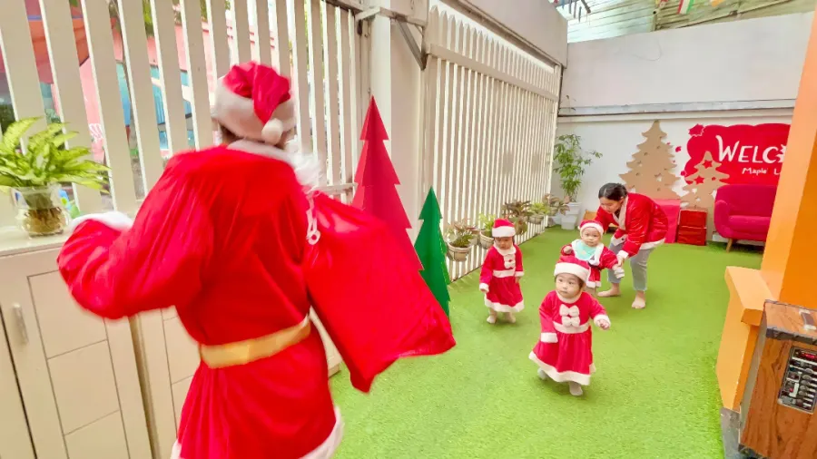 Trường mầm non Lá Phong Đỏ  (Maple Leaf Academy)
