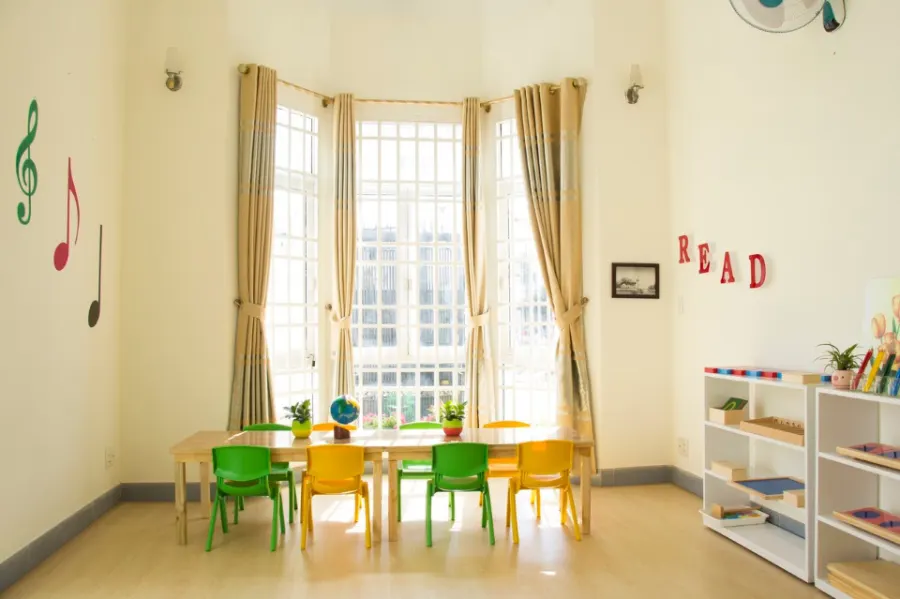 Trường Mầm Non Em bé hạnh phúc - HappyChild Montessori