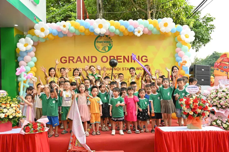 Trung Tâm Ngoại Ngữ Hà Nội Stars World