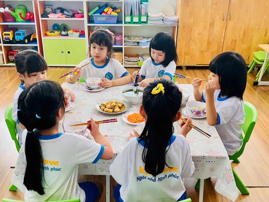 Trường mầm non Bồ Câu Nhỏ