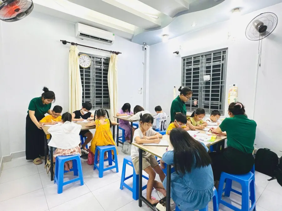 Trung Tâm Luyện Chữ Đẹp Khuê Các
