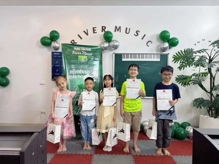 Trung Tâm Piano River Music