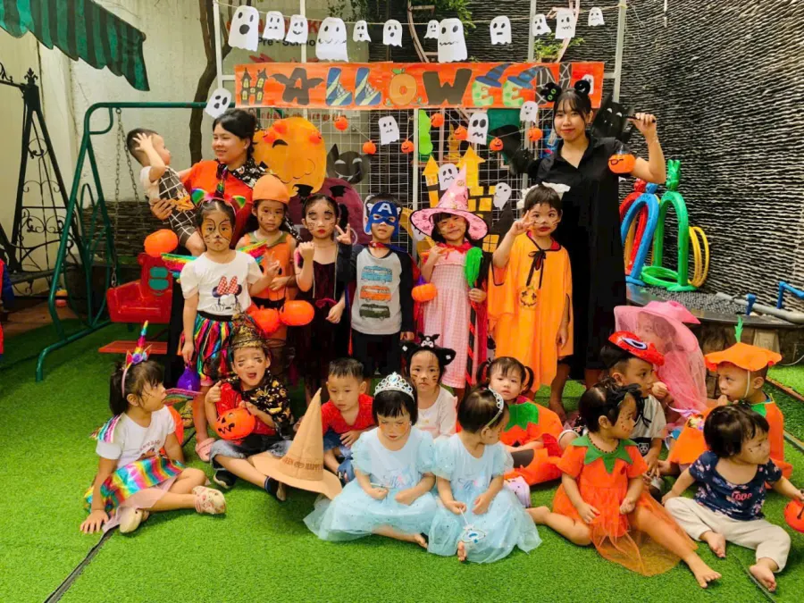 Mầm non Cánh Én Tuổi Thơ - Canary Kids Bình Tân
