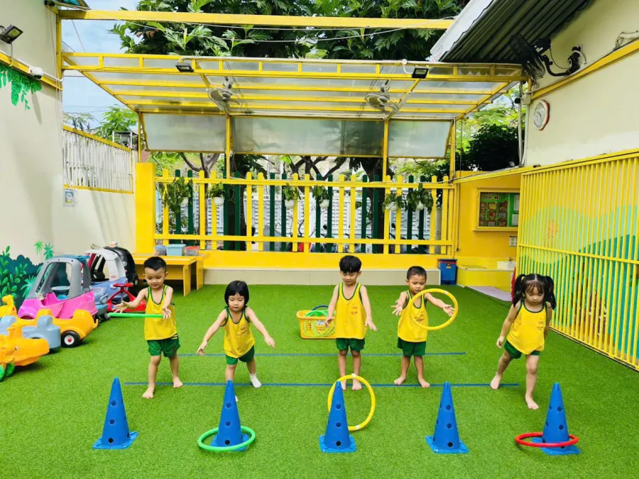Trường Mầm Non Con Mèo Vàng (Yellow Kitty)