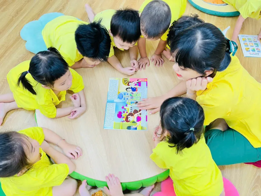 Trường Mầm Non Con Mèo Vàng (Yellow Kitty)