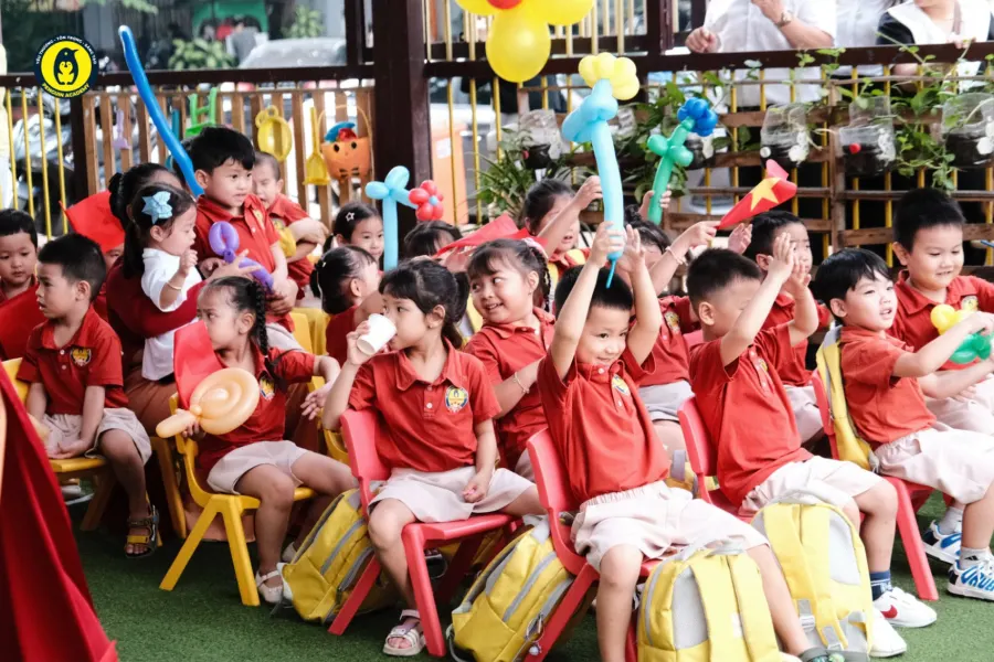 Trường Mầm Non Chim Cánh Cụt - Penguin Academy