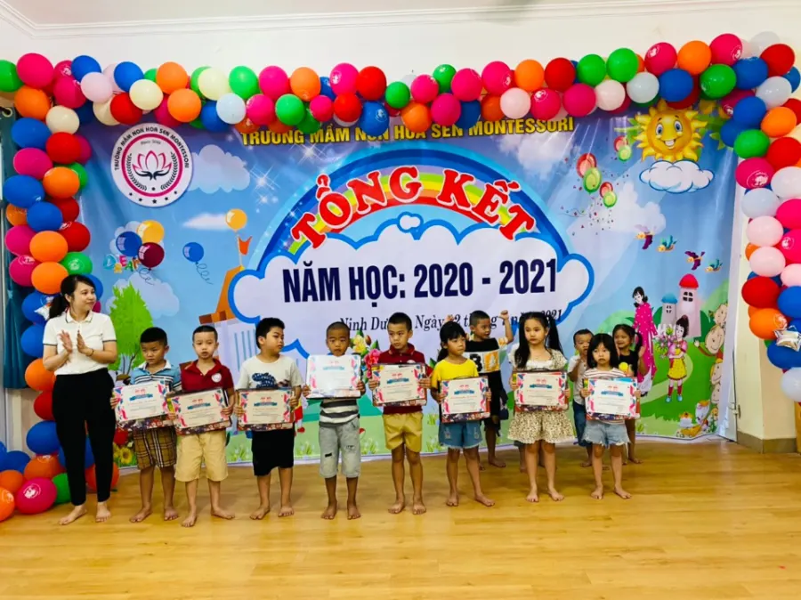 Trường Mầm Non Hoa Sen Montessori