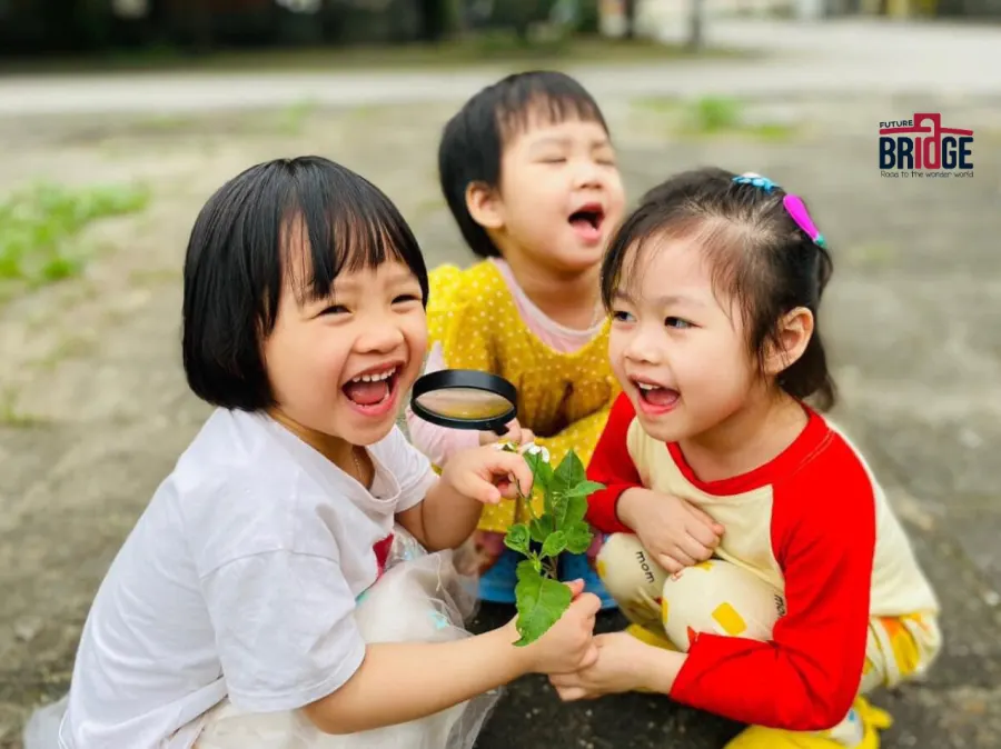 Trường Mầm Non Xứ Sở Cầu Vồng (Future Bridge School)