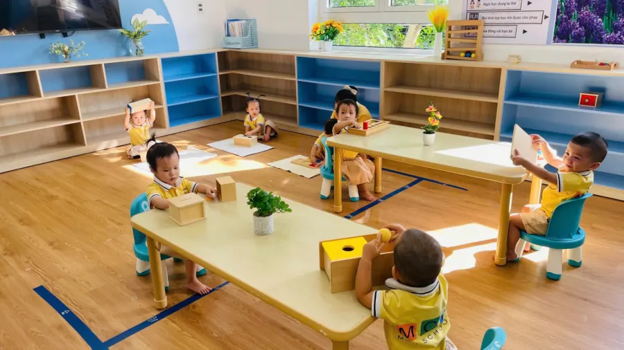 Mầm Non Song Ngữ Montessori Mon School