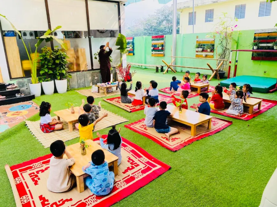Embassy Early Learning School - Mầm Non Đại Sứ Nhỏ