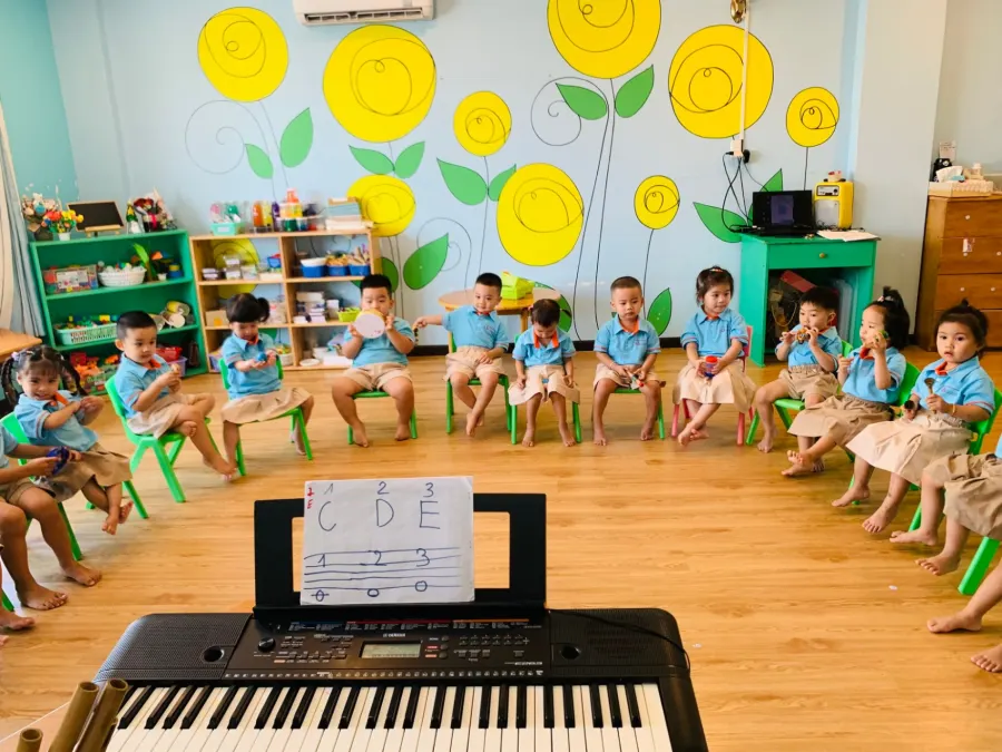 Trường mầm non Cầu Vồng Nhỏ