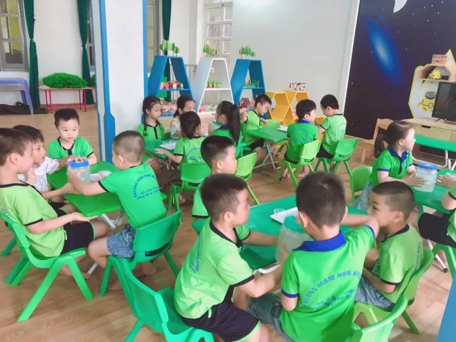 Trường mầm non Hoa Linh