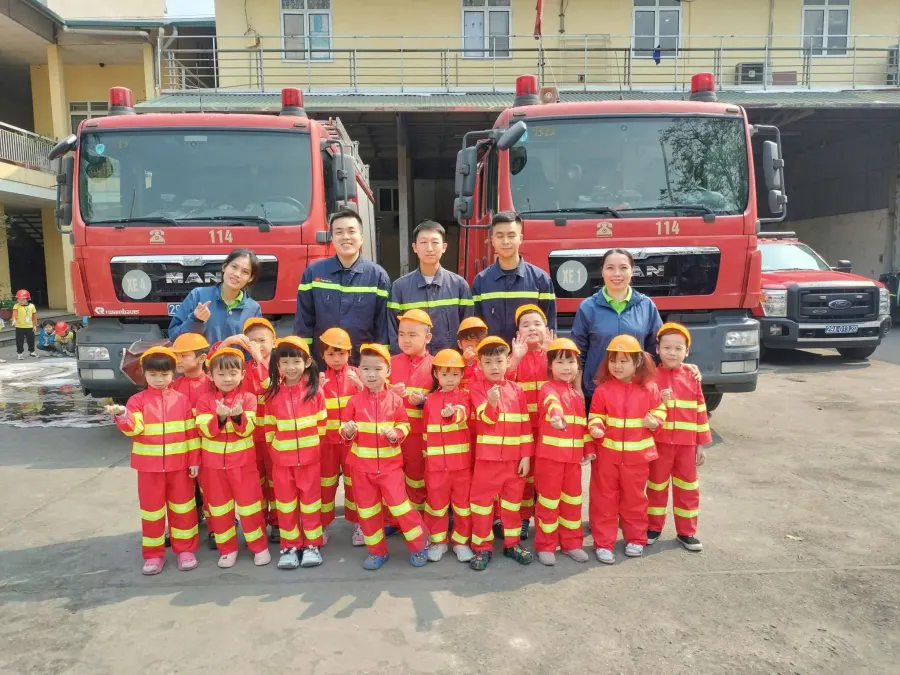 Trường Mầm Non Hoa Sữa (Hoa Sữa Montessori Kindergarten)