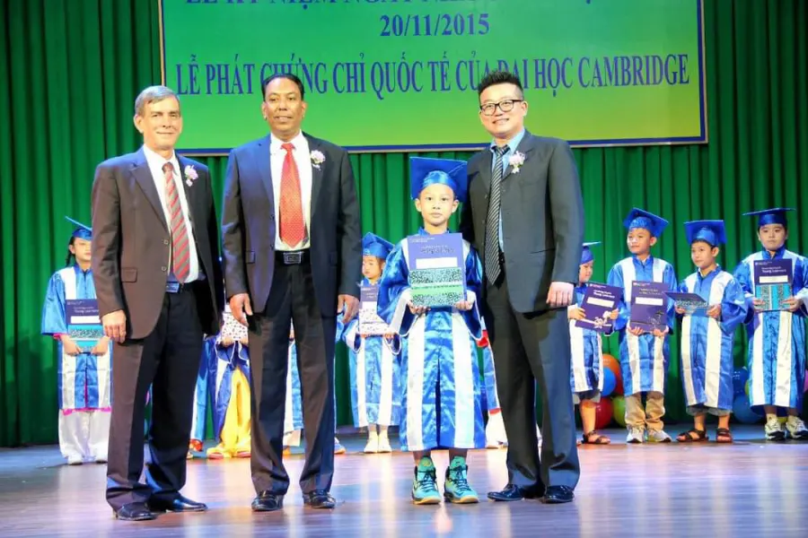 Trường Tiểu Học và Trung Học Cơ Sở Quốc Tế Mỹ Úc (AMIS)