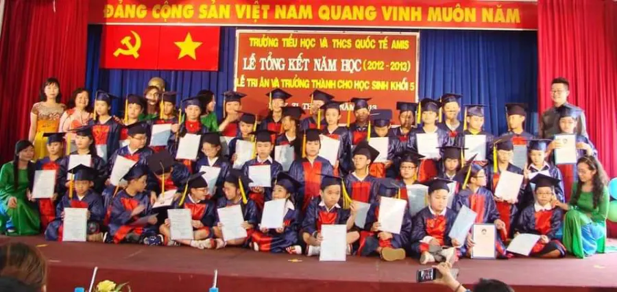 Trường Tiểu Học và Trung Học Cơ Sở Quốc Tế Mỹ Úc (AMIS)