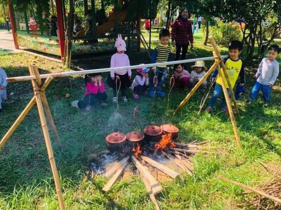 Mầm non Hoa Sen Stemkids