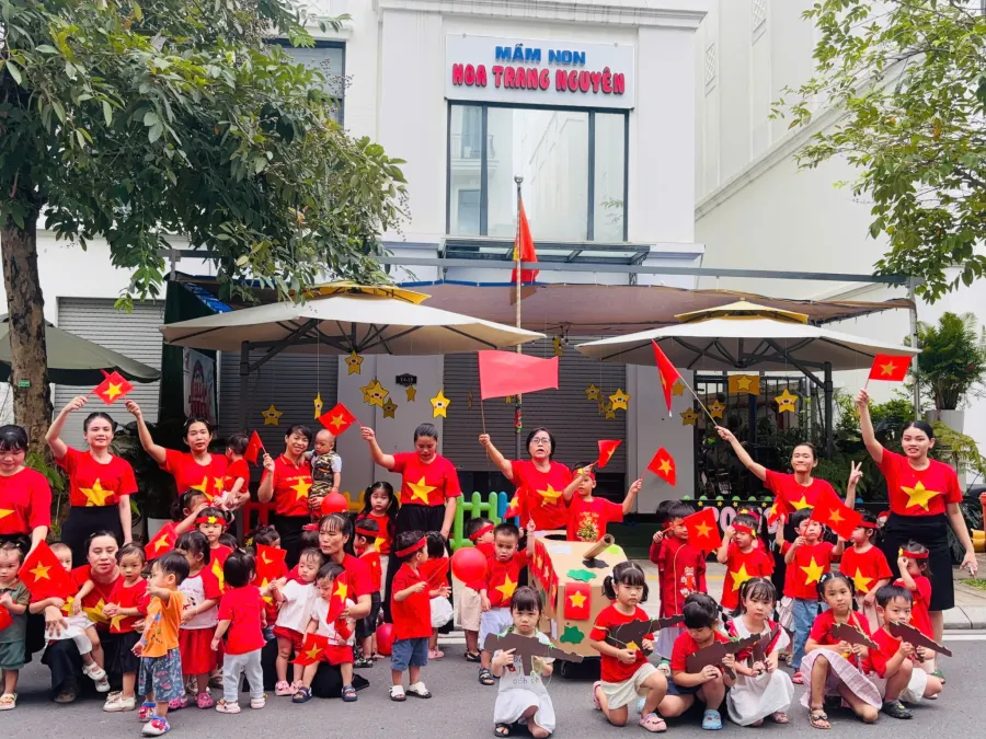 Poinsettia Preschool - Steam Kids (MN Hoa Trạng Nguyên)