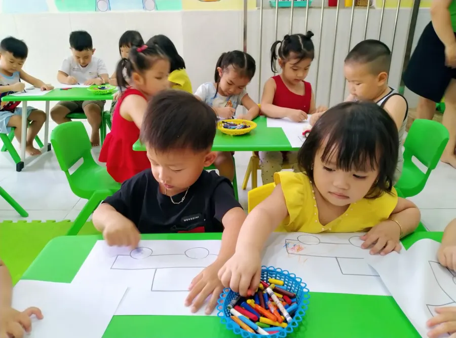 Mẫu Giáo Tuổi Thơ Xanh  - Phong Phú