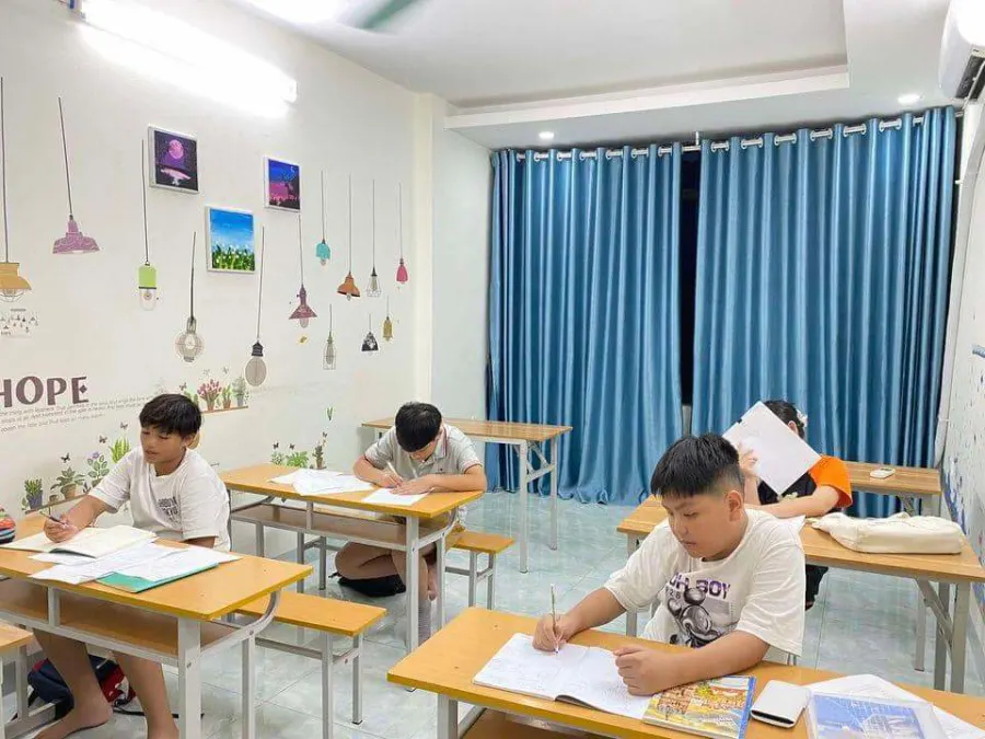 CoreMath Lớp Toán cô An - Vinhomes Tây Mỗ