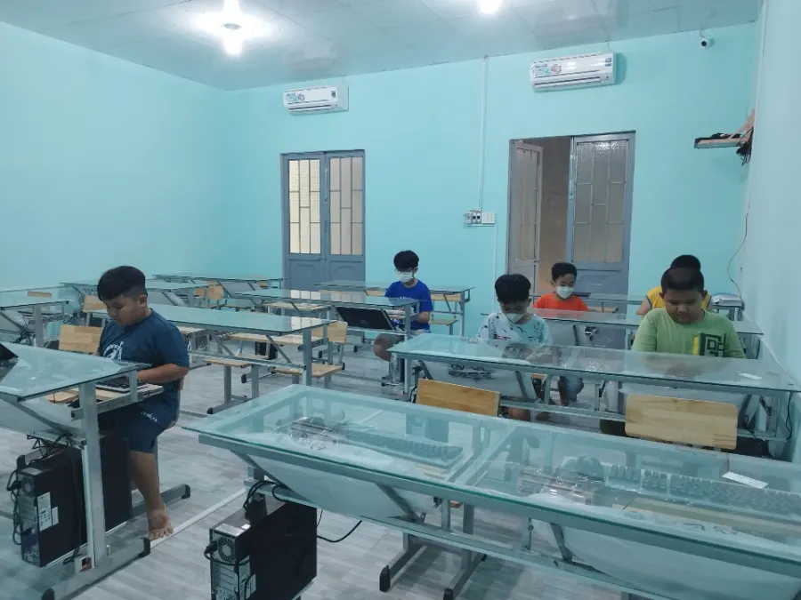 Trung tâm Ngoại Ngữ Tin Học Hoa Mặt Trời - Thị trấn Phú Mỹ, An Giang
