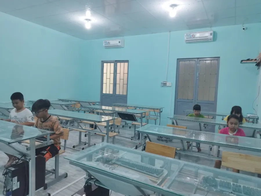 Trung tâm Ngoại Ngữ Tin Học Hoa Mặt Trời - Thị trấn Phú Mỹ, An Giang