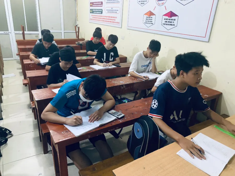 Trung Tâm Giáo Dục Việt Bắc - Chi nhánh Vĩnh Yên