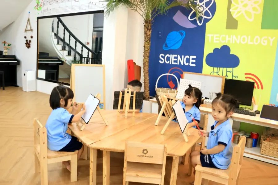Mầm non Song Ngữ United Kinder