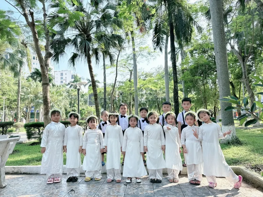 Trường mầm non Bầu Trời Xanh (Blue Sky Montessori)