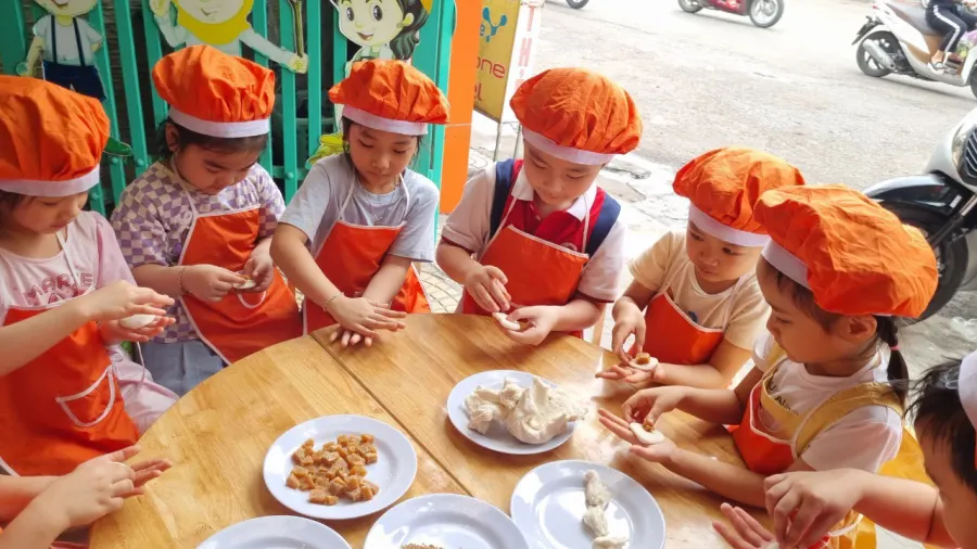 Trường mầm non Bầu Trời Xanh (Blue Sky Montessori)