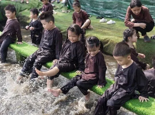 Mầm Non Song Ngữ Ánh Sáng (Apollo school) - Tân Đông Hiệp, Dĩ An