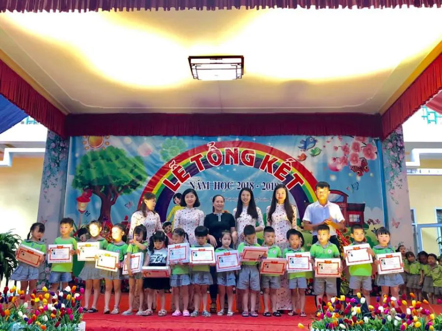 Trường mầm non Hoa Hồng