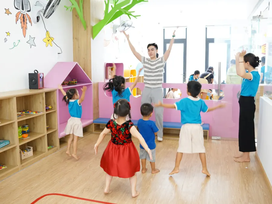 Mầm Non Trẻ Siêu Phàm