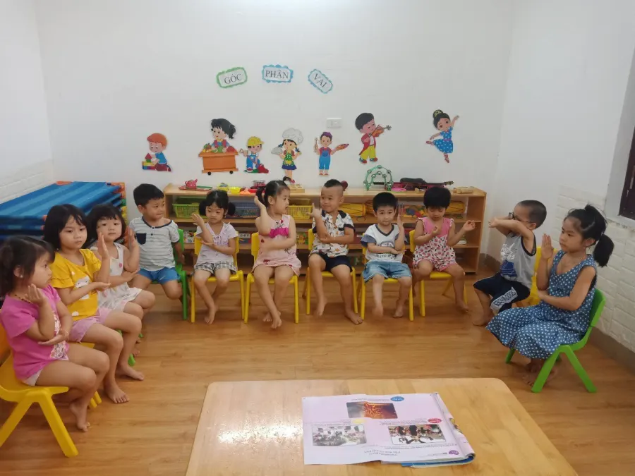 Trường mầm non Cá Heo Xanh (Little Dolphin Kindergarten) - KĐT Văn Quán