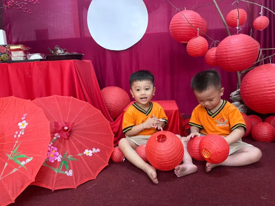 Mầm Non Ngôi Nhà Bí Đỏ