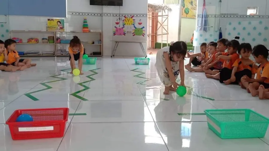 Mầm Non Song Ngữ Chim Én Mùa Xuân