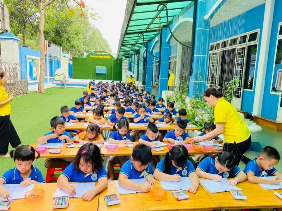Trường Mầm Non Thế Giới Ánh Dương